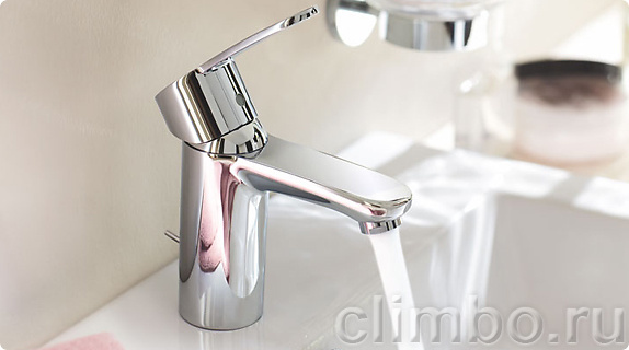 Смеситель для раковины GROHE Eurostyle Cosmopolitan с донным клапаном, 33552002 — фото товара