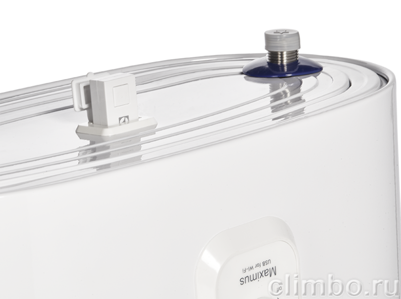 Водонагреватель, бойлер Electrolux EWH 30 Maximus — фото товара